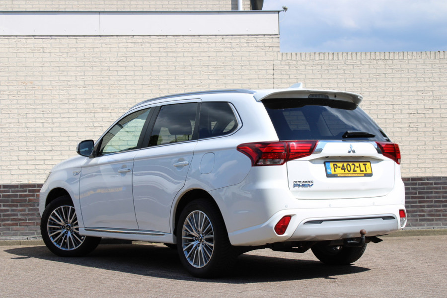 Mitsubishi Outlander 2.4 PHEV Intense+ | Trekhaak | Camera | Navigatie |