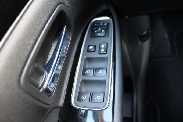 Mitsubishi Outlander 2.4 PHEV Intense+ | Trekhaak | Camera | Navigatie |