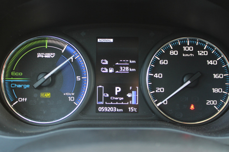 Mitsubishi Outlander 2.4 PHEV Intense+ | Trekhaak | Camera | Navigatie |