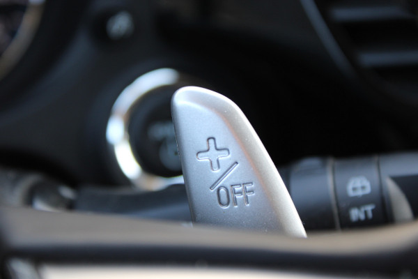 Mitsubishi Outlander 2.4 PHEV Intense+ | Trekhaak | Camera | Navigatie |