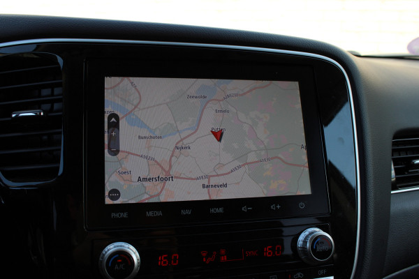 Mitsubishi Outlander 2.4 PHEV Intense+ | Trekhaak | Camera | Navigatie |