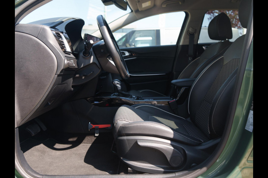 Kia Ceed Sportswagon 1.5 T-GDi DynamicPlusLine | Matrix LED Koplampen | Stoel/Stuurverwarming | Keyless Go | Elektrisch bedienbare achterklep | Carplay | Navigatie