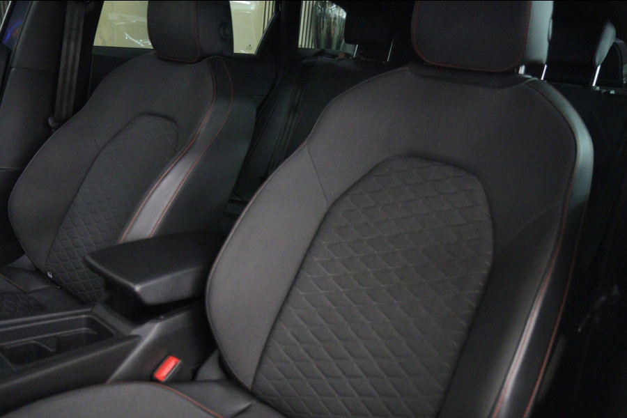 Seat Leon Sportstourer 1.5 eTSI FR NAP/CARPLAY/ACC/PDC/CAM/LANEASSIST/VOL