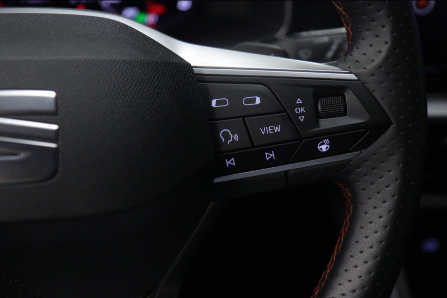 Seat Leon Sportstourer 1.5 eTSI FR NAP/CARPLAY/ACC/PDC/CAM/LANEASSIST/VOL