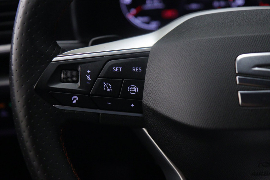 Seat Leon Sportstourer 1.5 eTSI FR NAP/CARPLAY/ACC/PDC/CAM/LANEASSIST/VOL
