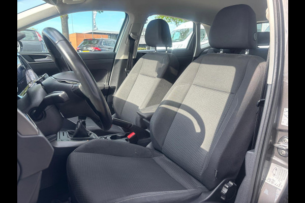 Volkswagen Polo 1.0 TSI Highline Business | Apple Carplay | Stoelverwarming | Parkeersensoren | Cruise