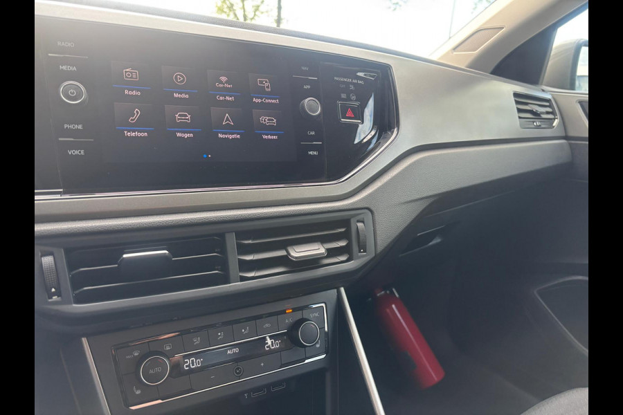 Volkswagen Polo 1.0 TSI Highline Business | Apple Carplay | Stoelverwarming | Parkeersensoren | Cruise