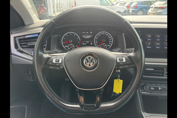 Volkswagen Polo 1.0 TSI Highline Business | Apple Carplay | Stoelverwarming | Parkeersensoren | Cruise