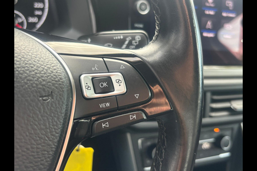 Volkswagen Polo 1.0 TSI Highline Business | Apple Carplay | Stoelverwarming | Parkeersensoren | Cruise