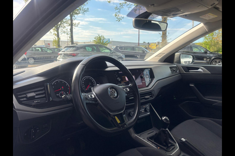 Volkswagen Polo 1.0 TSI Highline Business | Apple Carplay | Stoelverwarming | Parkeersensoren | Cruise