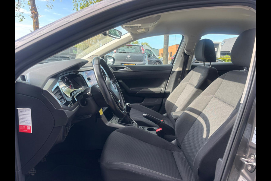 Volkswagen Polo 1.0 TSI Highline Business | Apple Carplay | Stoelverwarming | Parkeersensoren | Cruise