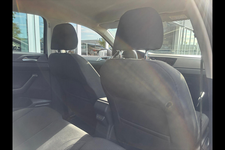 Volkswagen Polo 1.0 TSI Highline Business | Apple Carplay | Stoelverwarming | Parkeersensoren | Cruise