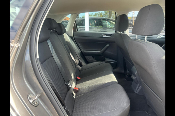 Volkswagen Polo 1.0 TSI Highline Business | Apple Carplay | Stoelverwarming | Parkeersensoren | Cruise