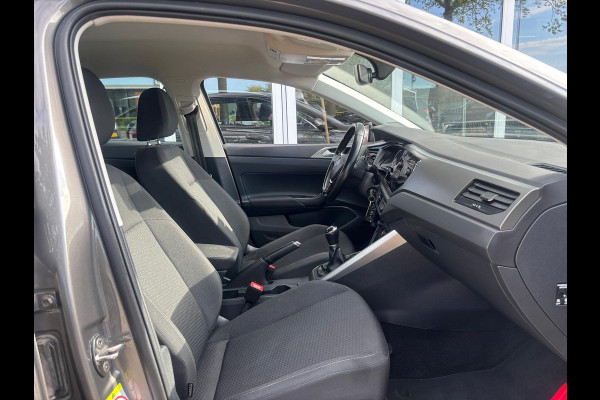 Volkswagen Polo 1.0 TSI Highline Business | Apple Carplay | Stoelverwarming | Parkeersensoren | Cruise