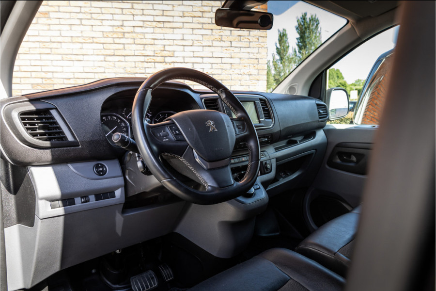 Peugeot Expert 2.0 BlueHDI L2 | Head-up | Dodehoekdetectie | CarPlay | Navigatie | Camera | Trekhaak | Climate control | Betimmering | Nieuwe APK | BPM Vrij | Euro 6 | Lang / L2H1