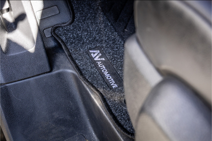 Peugeot Expert 2.0 BlueHDI L2 | Head-up | Dodehoekdetectie | CarPlay | Navigatie | Camera | Trekhaak | Climate control | Betimmering | Nieuwe APK | BPM Vrij | Euro 6 | Lang / L2H1