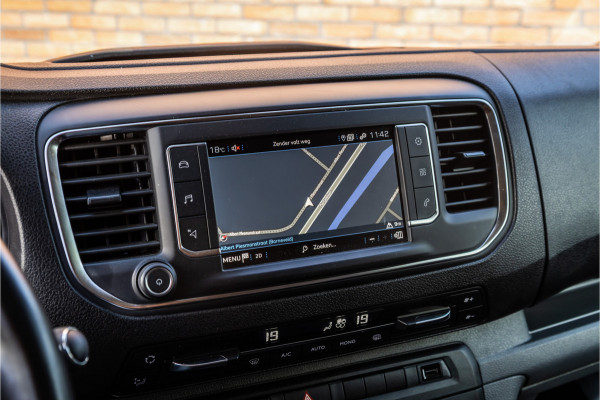 Peugeot Expert 2.0 BlueHDI L2 | Head-up | Dodehoekdetectie | CarPlay | Navigatie | Camera | Trekhaak | Climate control | Betimmering | Nieuwe APK | BPM Vrij | Euro 6 | Lang / L2H1