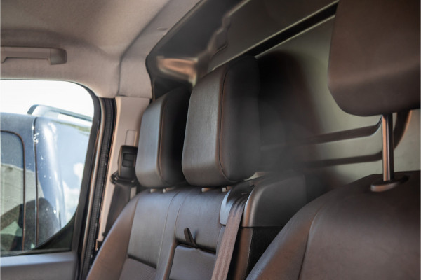 Peugeot Expert 2.0 BlueHDI L2 | Head-up | Dodehoekdetectie | CarPlay | Navigatie | Camera | Trekhaak | Climate control | Betimmering | Nieuwe APK | BPM Vrij | Euro 6 | Lang / L2H1