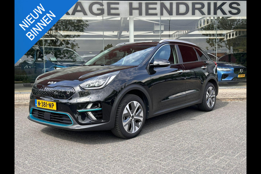 Kia e-Niro ExecutiveLine SKY 64 kWh | SOH: 95,6% | Schuifdak | 3 Fase | Warmtepomp | Leder | Adaptive CC | Climate |