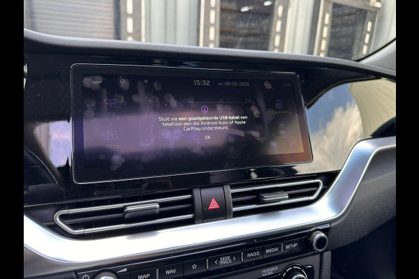 Kia e-Niro ExecutiveLine SKY 64 kWh | SOH: 95,6% | Schuifdak | 3 Fase | Warmtepomp | Leder | Adaptive CC | Climate |
