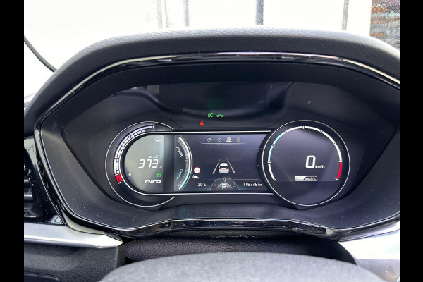 Kia e-Niro ExecutiveLine SKY 64 kWh | SOH: 95,6% | Schuifdak | 3 Fase | Warmtepomp | Leder | Adaptive CC | Climate |