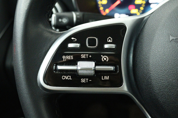 Mercedes-Benz C-Klasse 160 Business Solution Avantgarde (TREKHAAK, STOELVERWARMING, CAMERA, ELEKTR STOELEN, SENSOREN)