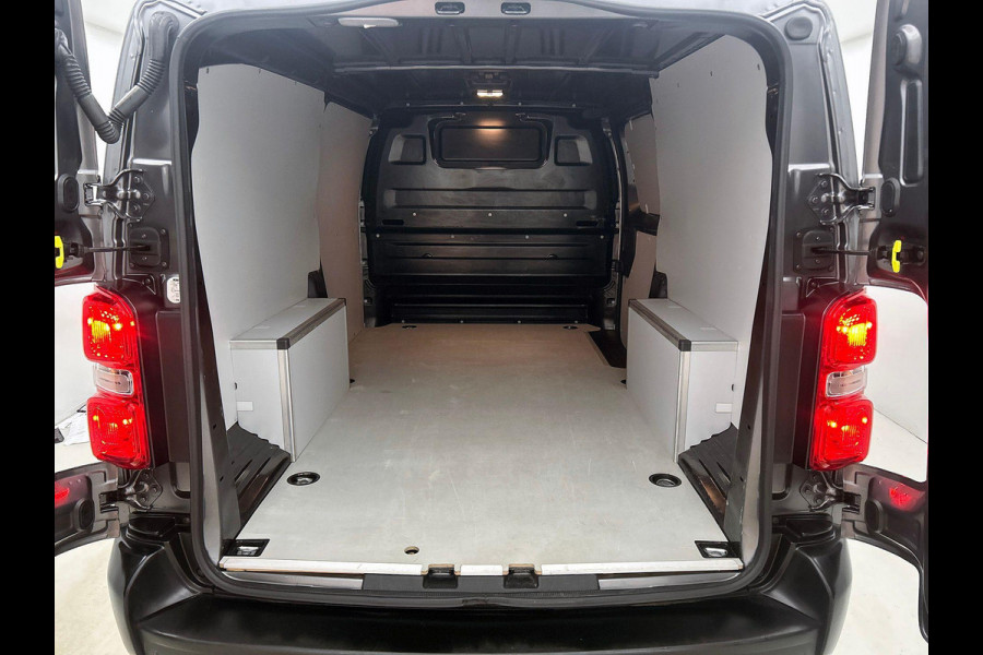 Opel Vivaro 2.0 BlueHDi 145PK L3 Automaat Airco Navigatie Cruise Control Trekhaak
