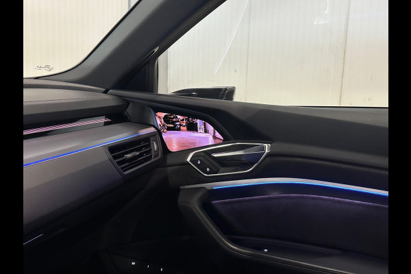 Audi e-tron 50 quattro Launch edition Black 71 kWh | B&O | HUD | TREKHAAK | 360 CAMERA | SPIEGELCAMERA