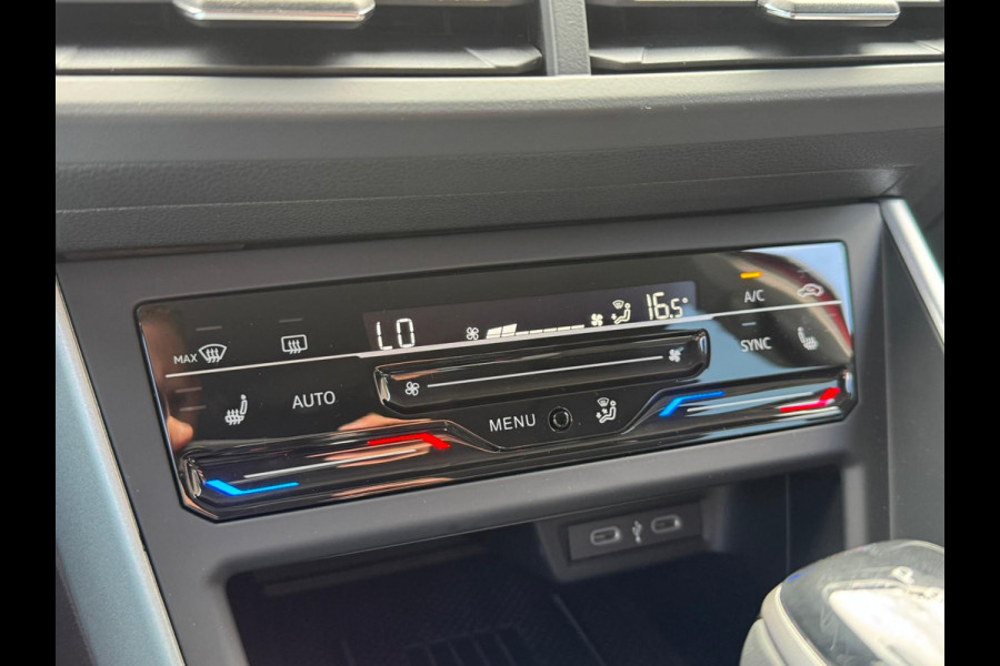 Volkswagen Taigo TSI 115PK DSG LIFE EDITION CAMERA/ACC/CARPLAY/HALF-LEDER
