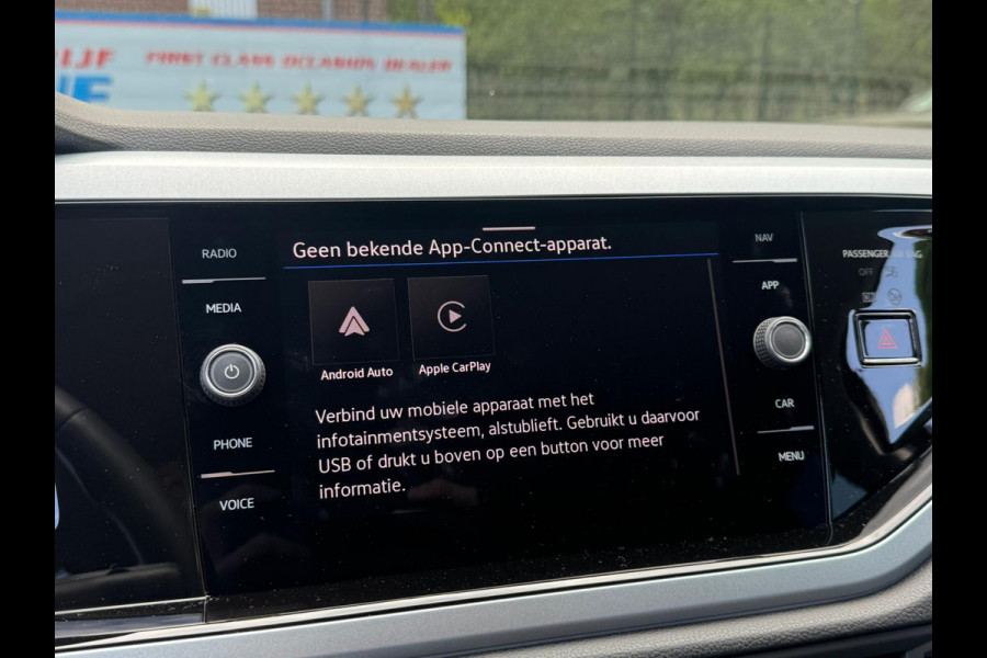 Volkswagen Taigo TSI 115PK DSG LIFE EDITION CAMERA/ACC/CARPLAY/HALF-LEDER