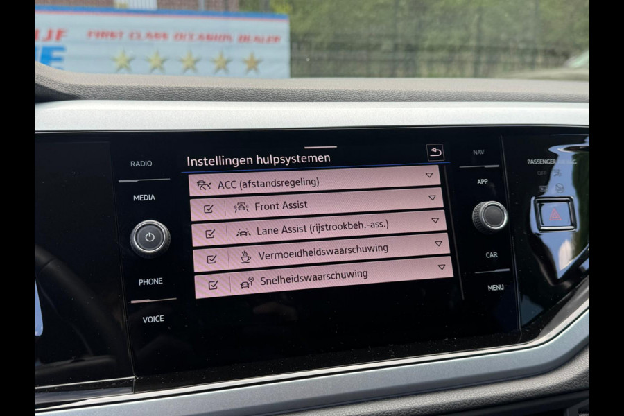Volkswagen Taigo TSI 115PK DSG LIFE EDITION CAMERA/ACC/CARPLAY/HALF-LEDER