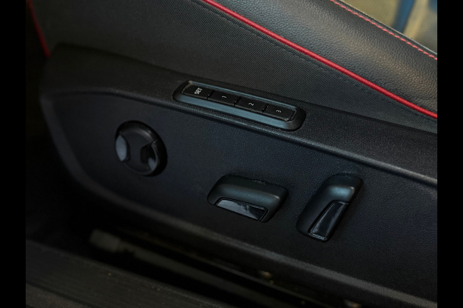 Volkswagen Golf 2.0 TSI GTI CLUBSPORT AKRAPOVIC|PANO|H&K|LEDER|HuD|MEMORY|IQLIGHTS|BLINDSPOT|NURBURGRING|STOELVERKOELING|BOMVOL!