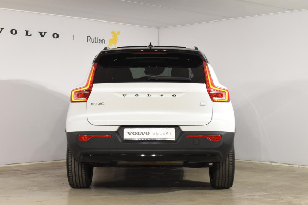 Volvo XC40 T5 262PK Automaat Recharge R-Design / Adaptive cruise control / Leren bekleding / Elektrische stoelen met geheugen / Elektrisch glazen schuif-kanteldak / Harman Kardon / Stoel- en stuurverwarming / Elektrische achterklep / Trekhaak / 21" velgen / Achteruitrijcamera