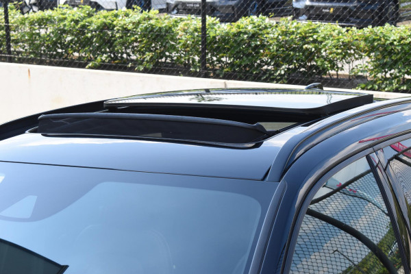 Volvo XC40 T5 262PK Automaat Recharge R-Design / Adaptive cruise control / Leren bekleding / Elektrische stoelen met geheugen / Elektrisch glazen schuif-kanteldak / Harman Kardon / Stoel- en stuurverwarming / Elektrische achterklep / Trekhaak / 21" velgen / Achteruitrijcamera