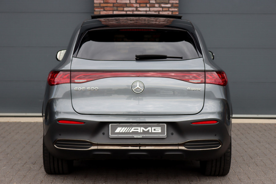 Mercedes-Benz EQE SUV 500 4MATIC AMG Line 91 kWh | 65.000,- ex BTW | Luchtvering | Hyperscreen | Achterasbesturing | Distronic+ | Massage | HUD | Stoelventilatie | Trekhaak | Memory | Verwarmd Stuurwiel | 22kW |