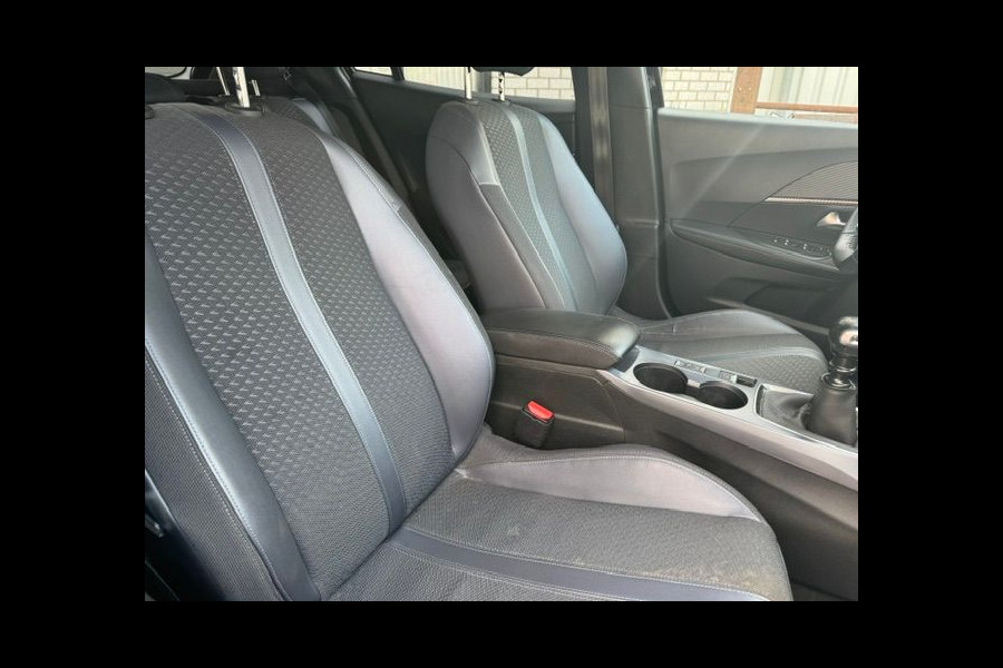 Peugeot 2008 1.5 BlueHDi Blue Lease Allure DISTRIBUTIE RIEM GEBROKEN Airco/ECC,Navi,Camera