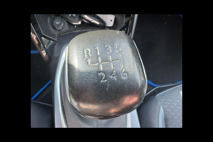 Peugeot 2008 1.5 BlueHDi Blue Lease Allure DISTRIBUTIE RIEM GEBROKEN Airco/ECC,Navi,Camera