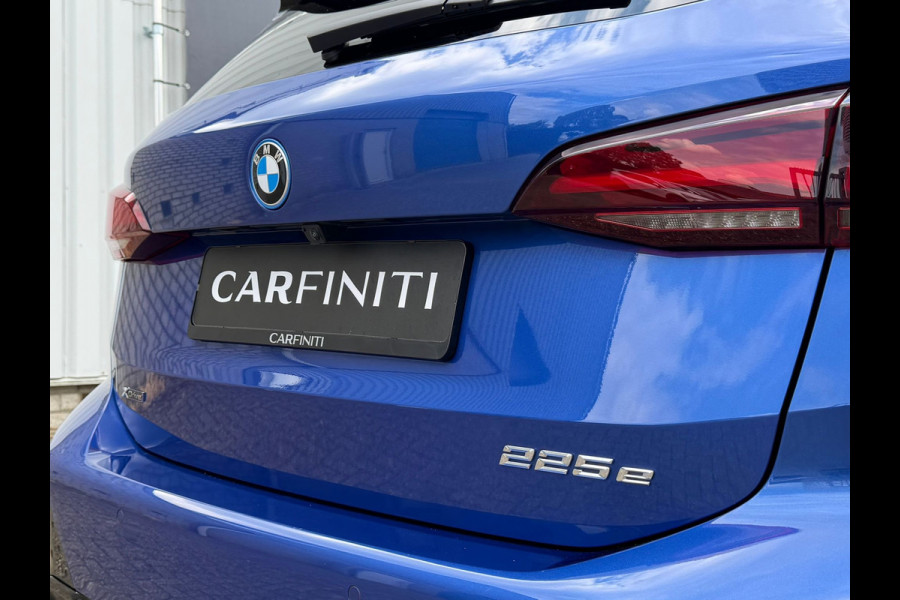 BMW 2 Serie Active Tourer 225e xDrive M-Sport 245 Pk | Navi | Panoramadak | Clima | Cruise | Camera | Leder-Alcantara..