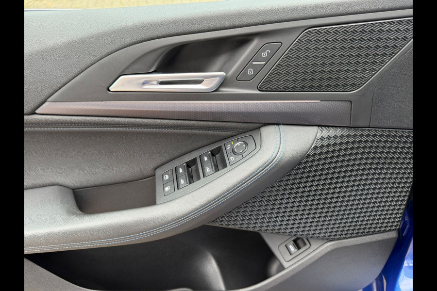 BMW 2 Serie Active Tourer 225e xDrive M-Sport 245 Pk | Navi | Panoramadak | Clima | Cruise | Camera | Leder-Alcantara..
