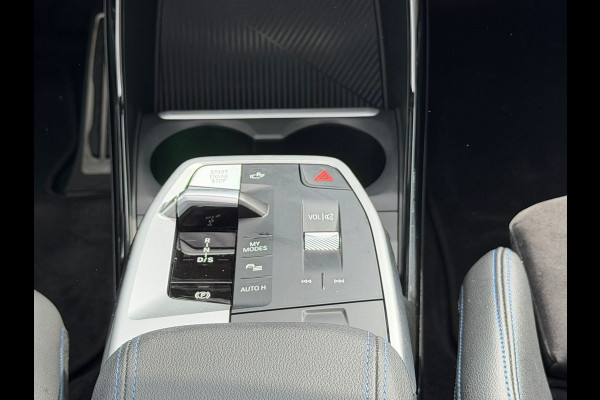 BMW 2 Serie Active Tourer 225e xDrive M-Sport 245 Pk | Navi | Panoramadak | Clima | Cruise | Camera | Leder-Alcantara..