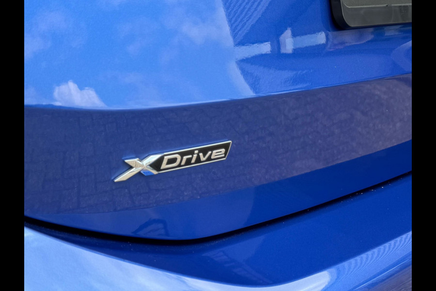 BMW 2 Serie Active Tourer 225e xDrive M-Sport 245 Pk | Navi | Panoramadak | Clima | Cruise | Camera | Leder-Alcantara..