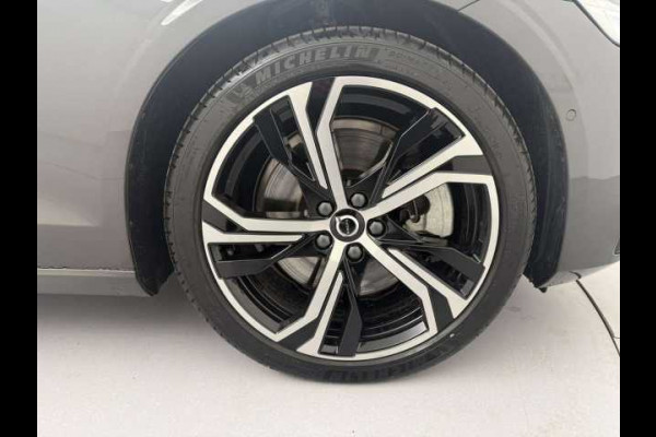 Volvo V60 2.0 T8 Plug-in hybrid AWD Ultra Dark ** FULL OPTIONS, PANO, ACC, MASSAGE, B&W ** 1e EIG - UNFALLFREI ** ** INFORMEER OOK NAAR ONZE AANTREKKELIJKE FINANCIAL-LEASE TARIEVEN **