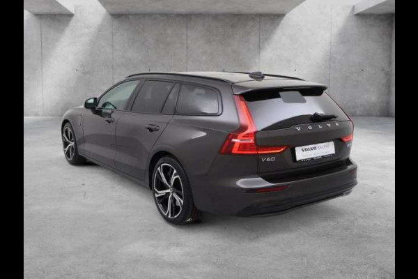 Volvo V60 2.0 T8 Plug-in hybrid AWD Ultra Dark ** FULL OPTIONS, PANO, ACC, MASSAGE, B&W ** 1e EIG - UNFALLFREI ** ** INFORMEER OOK NAAR ONZE AANTREKKELIJKE FINANCIAL-LEASE TARIEVEN **