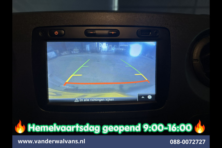 Opel Movano 2.3 CDTI 145pk L2H2 Euro6 Airco | Imperiaal | Trap | Camera | Navigatie | 2500kg Trekhaak Cruisecontrol, Parkeersensoren, Bijrijdersbank