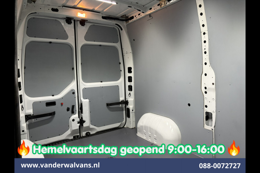 Opel Movano 2.3 CDTI 145pk L2H2 Euro6 Airco | Imperiaal | Trap | Camera | Navigatie | 2500kg Trekhaak Cruisecontrol, Parkeersensoren, Bijrijdersbank