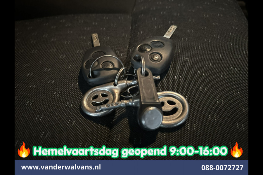 Opel Movano 2.3 CDTI 145pk L2H2 Euro6 Airco | Imperiaal | Trap | Camera | Navigatie | 2500kg Trekhaak Cruisecontrol, Parkeersensoren, Bijrijdersbank