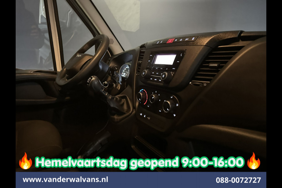 Iveco Daily 35C16H 157pk Dubbel Lucht Bakwagen 4.35m lang Laadklep Euro6 Airco | 980kg laadvermogen Bijrijdersbank