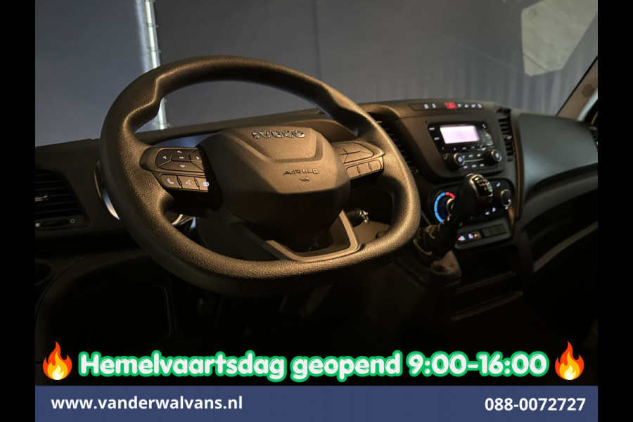 Iveco Daily 35C16H 157pk Dubbel Lucht Bakwagen 4.35m lang Laadklep Euro6 Airco | 980kg laadvermogen Bijrijdersbank