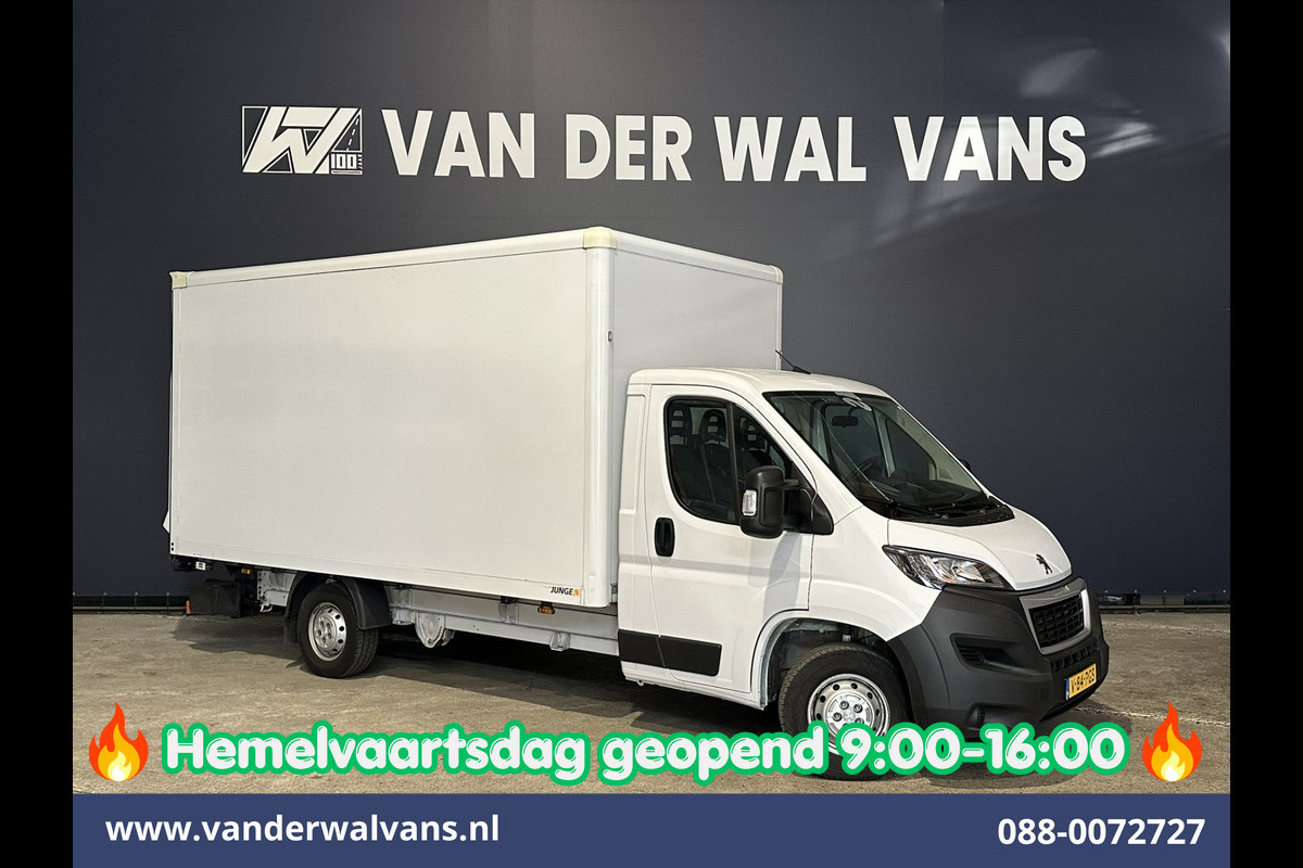 Peugeot Boxer 2.2 BlueHDi 141pk Bakwagen 435cm Lang Laadklep Euro6 Airco | Cruisecontrol | 1095kg laadvermogen Bijrijdersbank