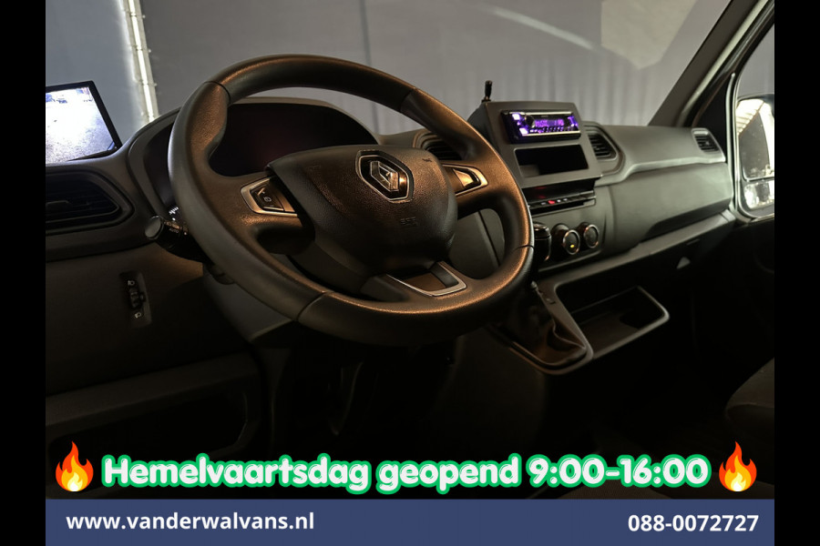 Renault Master 2.3 dCi 136pk L2H2 Euro6 Airco | Camera | Cruisecontrol | 2500kg Trekhaak | Parkeersensoren Bijrijdersbank
